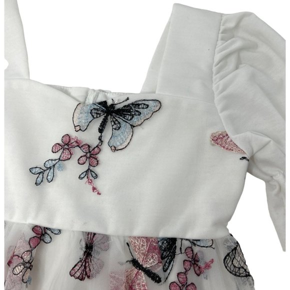 White Dress with Sweatheart Neckline & Butterflies & Flowers - US Size 6 - Picture 6 of 9